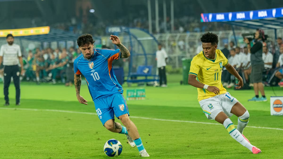 কলকাতায় ঐতিহাসিক ম্যাচে ভারতকে ৪-০ গোলে হারালো ব্রাজিল